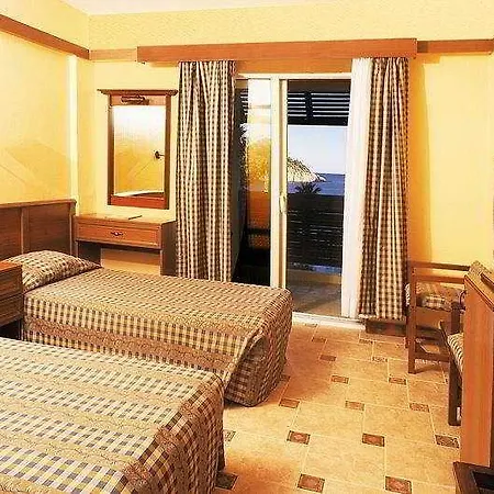 Ξενοδοχείο Green Platan Club And 4*